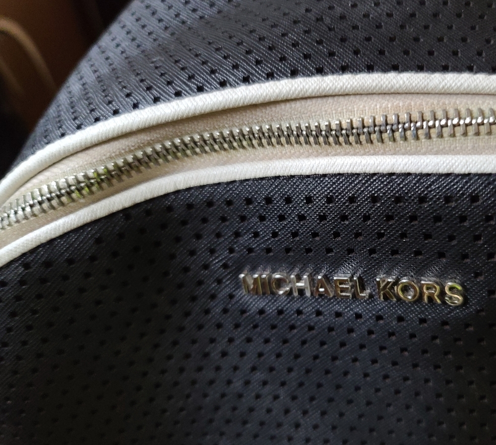 Mk Back Pack. - image 8
